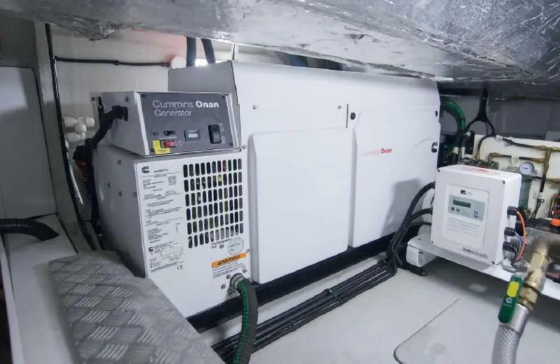 Slide: The Image of Sunseeker Predator 2018 - 1563412