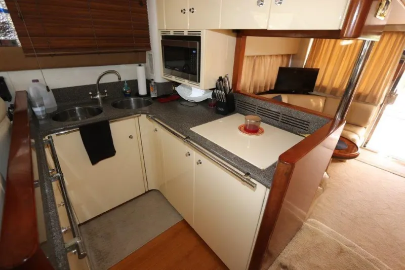 Slide: The Image of Fairline Squadron 1996 - 1570435