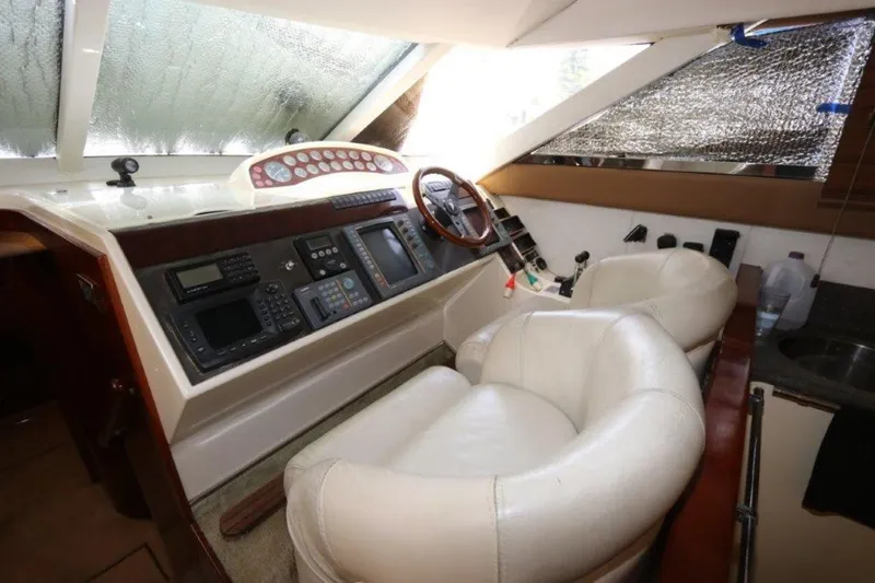 Slide: The Image of Fairline Squadron 1996 - 1570436