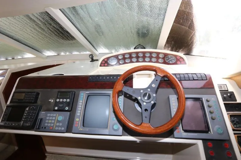 Slide: The Image of Fairline Squadron 1996 - 1570438