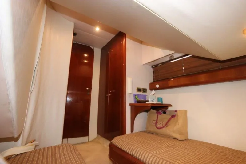 Slide: The Image of Fairline Squadron 1996 - 1570447