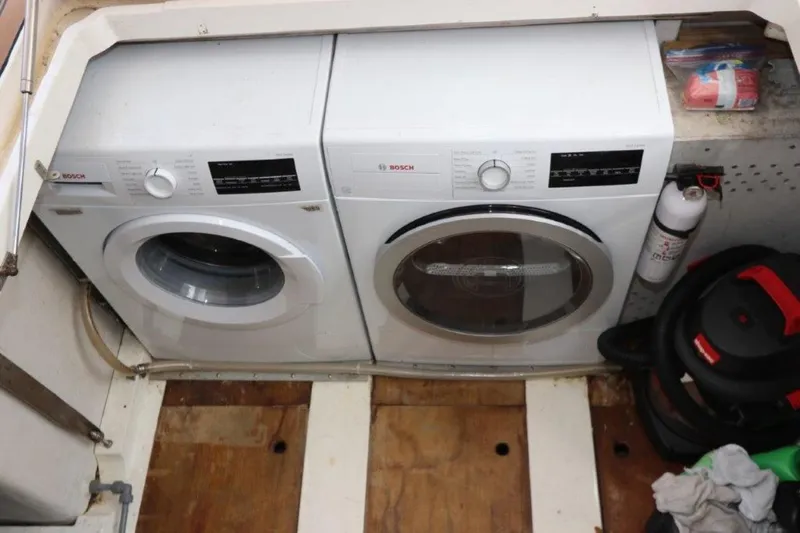 Slide: The Image of Fairline Squadron 1996 - 1570427