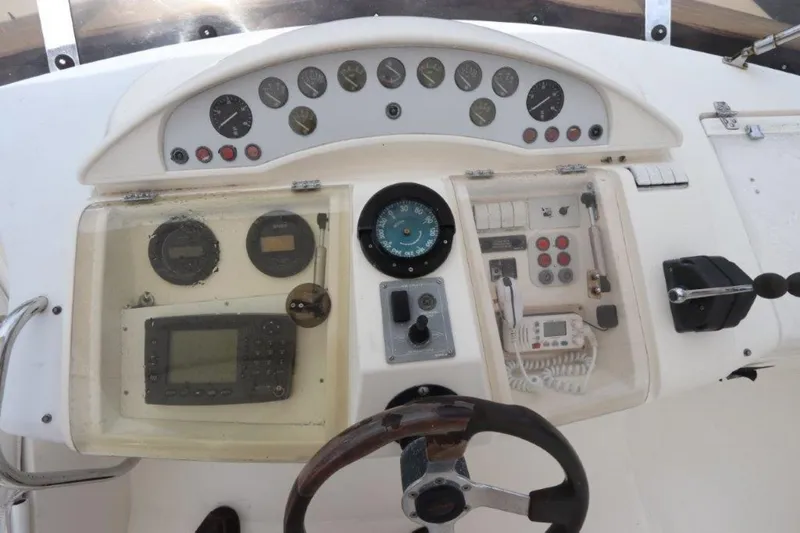 Slide: The Image of Fairline Squadron 1996 - 1570462