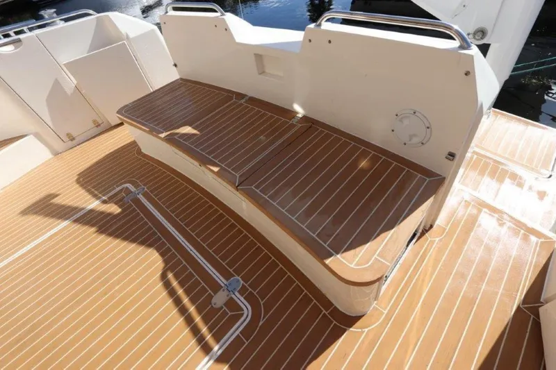 Slide: The Image of Fairline Squadron 1996 - 1570468