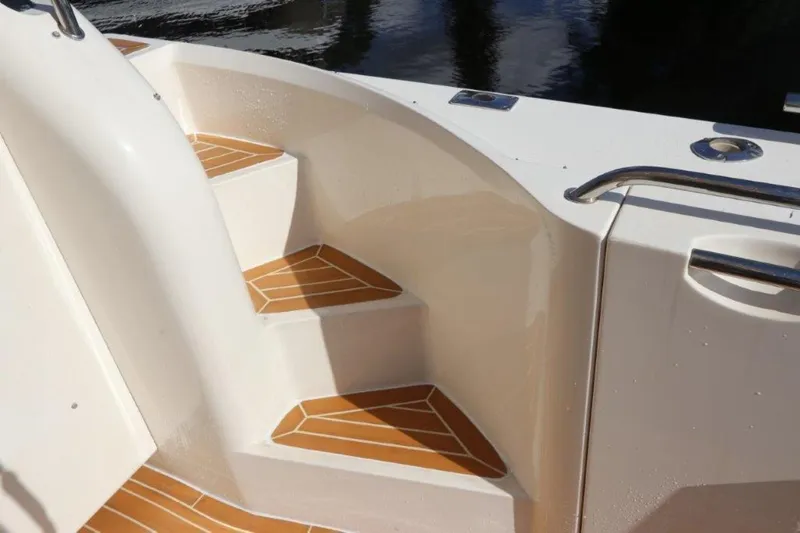 Slide: The Image of Fairline Squadron 1996 - 1570469