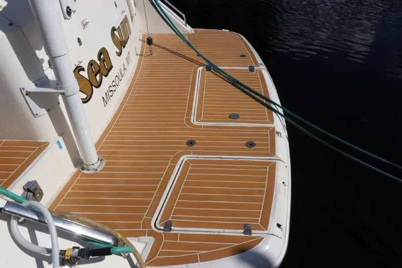 Slide: The Image of Fairline Squadron 1996 - 1570474