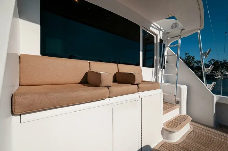 Slide: The Image of 2001 61 Viking Convertible Ellie B Cockpit - 6193058