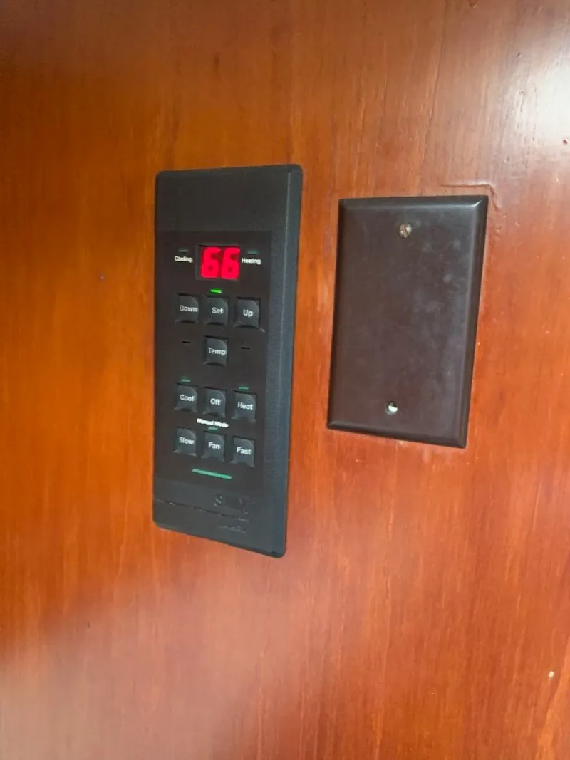 Slide: The Image of Ocean Super Sport 1985 - 1296879