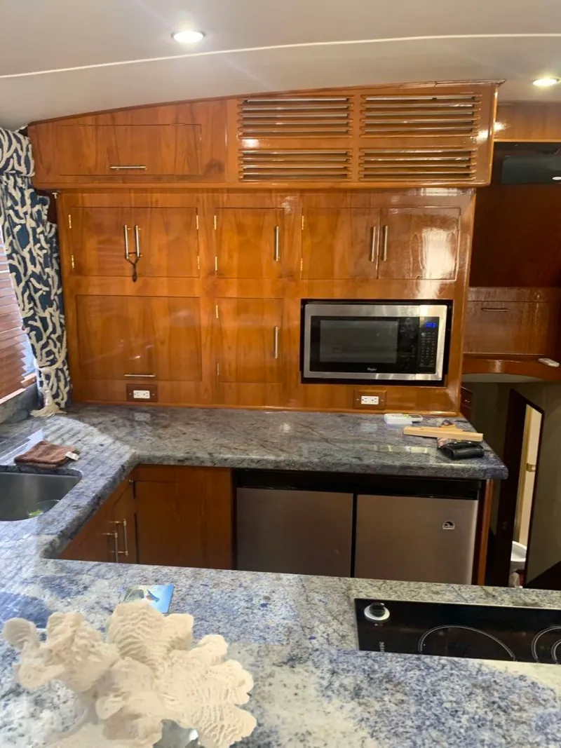 Slide: The Image of Ocean Yachts Super Sport 1985 - 1296859