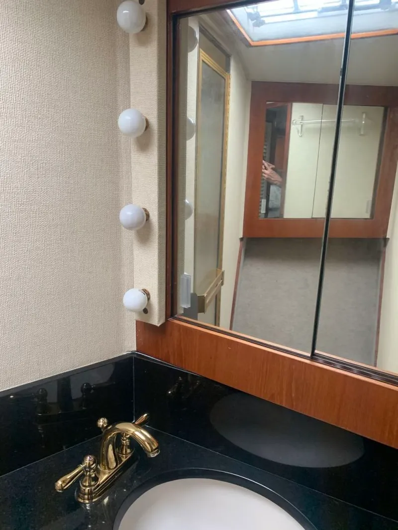 Slide: The Image of Ocean Yachts Super Sport 1985 - 1296871