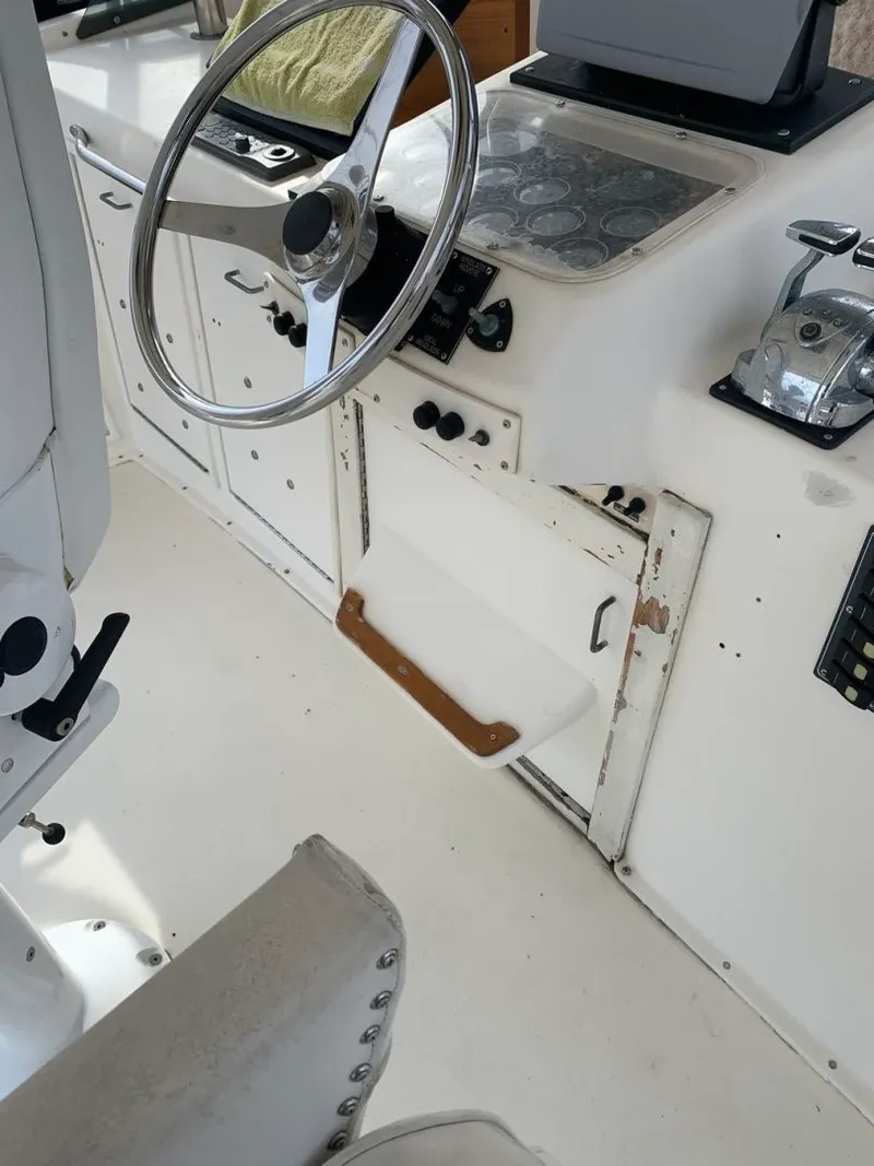 Slide: The Image of Ocean Yachts Super Sport 1985 - 1296844