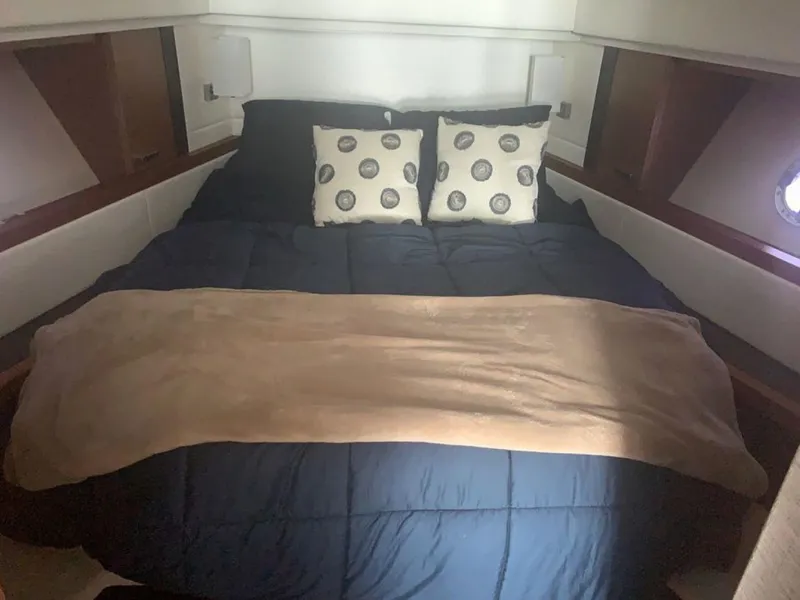 Slide: The Image of Tiara 39 2017 - 1296933