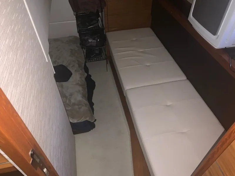 Slide: The Image of Tiara 39 2017 - 1296934