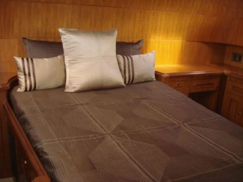 Slide: The Image of Ocean Alexander Motor 2005 - 1301220