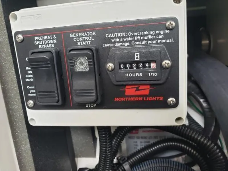 Slide: The Image of Maxum 4200 SCR 2002 - 1302383