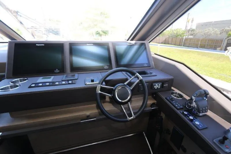 Slide: The Image of Prestige Motoryacht 2017 - 1303856