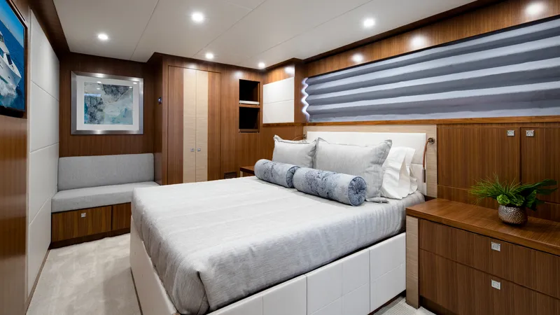 Slide: The Image of Hargrave Raised Pilothouse 2028 - 1320000