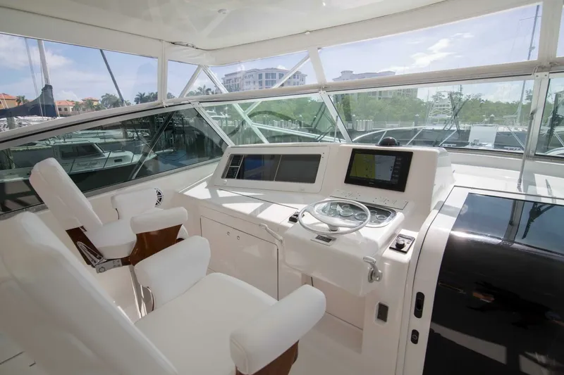 Slide: The Image of Viking 50 - Tiger Six - Helm 2021 Viking 50 Express - Tiger Six - 7668009