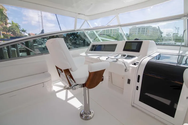 Slide: The Image of Viking 50 - Tiger Six - Helm 2021 Viking 50 Express - Tiger Six - 1327381