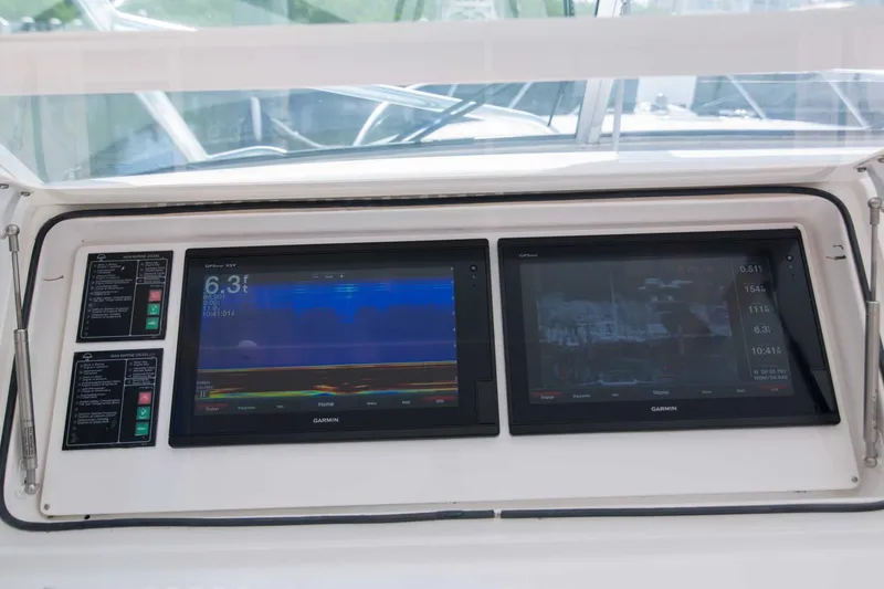 Slide: The Image of Viking 50 - Tiger Six - Helm-Electronics 2021 Viking 50 Express - Tiger Six - 1327389