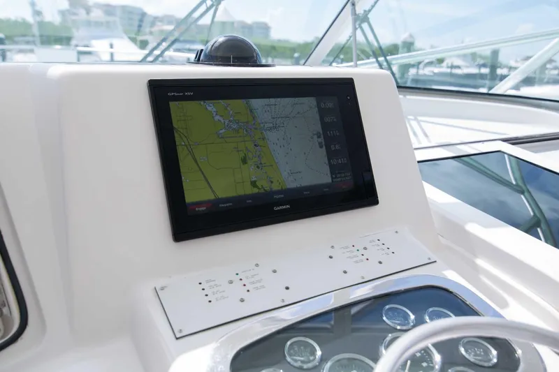 Slide: The Image of Viking 50 - Tiger Six - Helm-Electronics 2021 Viking 50 Express - Tiger Six - 1327390