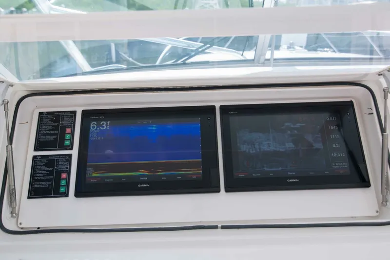 Slide: The Image of Viking 50 - Tiger Six - Helm-Electronics 2021 Viking 50 Express - Tiger Six - 7668014