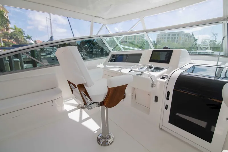 Slide: The Image of Viking 50 - Tiger Six - Helm 2021 Viking 50 Express - Tiger Six - 7668006