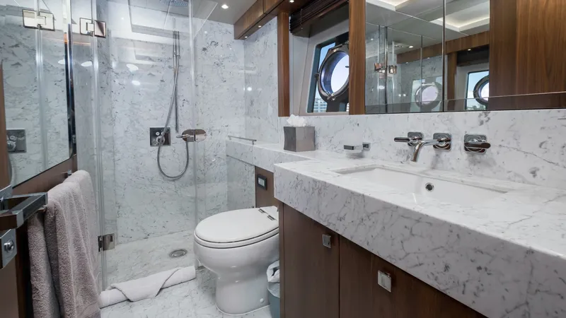 Slide: The Image of Sunseeker 86 Yacht 2018 - 1684285