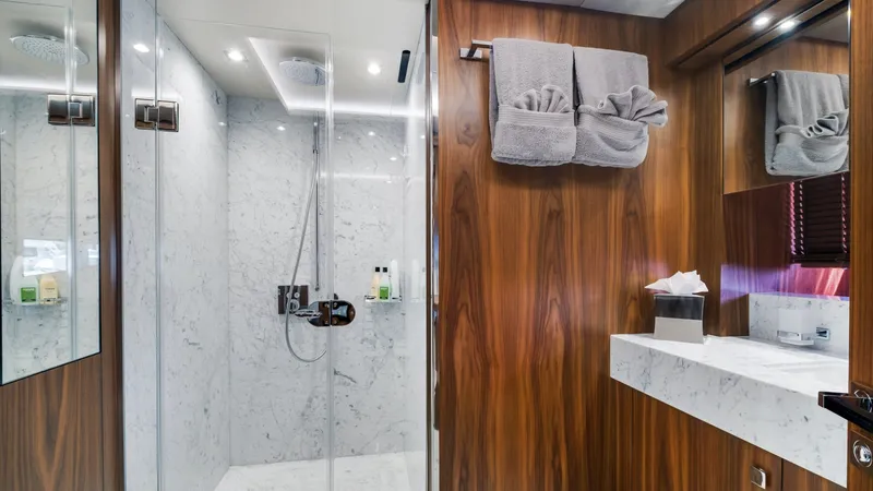 Slide: The Image of Sunseeker 86 Yacht 2018 - 1684288