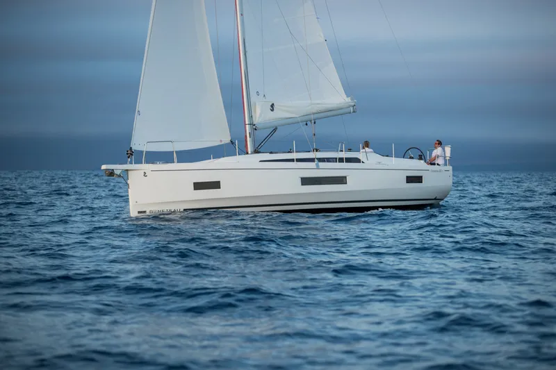 Slide: The Image of Beneteau OCEANIS 40.1 Enjoy Sailing - 3153752