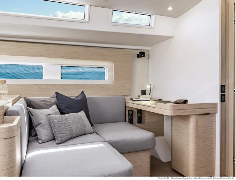 Slide: The Image of Oceanis Yacht 54 Nav Station with 3 Gloss Oak Alpi - 3154173