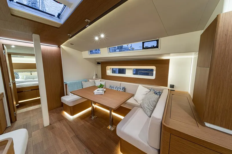 Slide: The Image of Oceanis Yacht 54 Walnut Alpi - 3411241