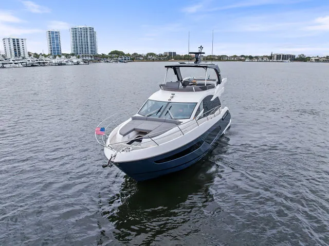 Slide: The Image of Sunseeker Manhattan 55 2015 - 43