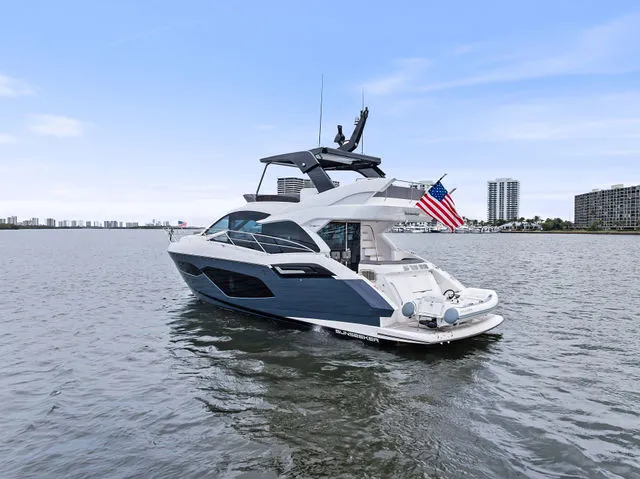 Slide: The Image of Sunseeker Manhattan 55 2015 - 37