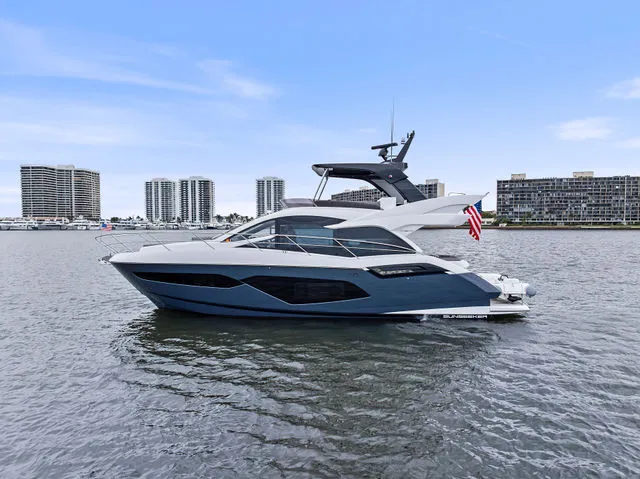 Slide: The Image of Sunseeker Manhattan 55 2015 - 35