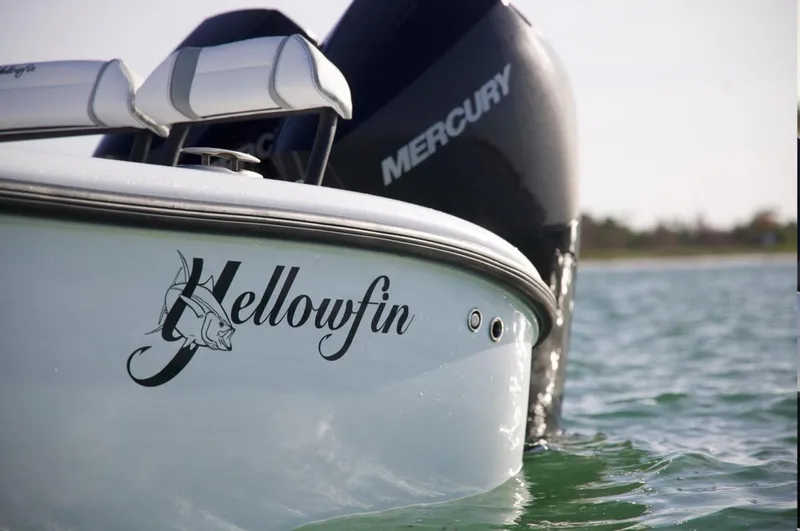 Slide: The Image of Yellowfin 26 Hybrid 2026 - 3692136