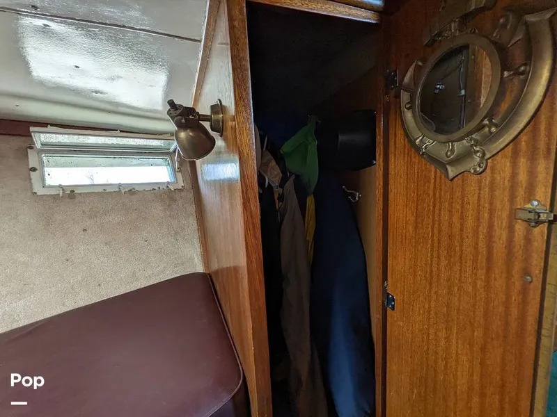 Slide: The Image of Port Holes - 10425084