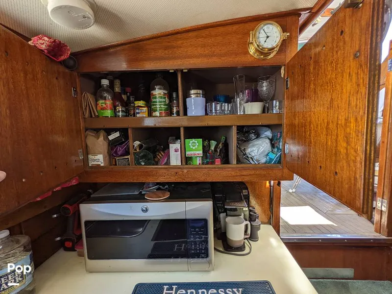 Slide: The Image of Cabinets - 10425098