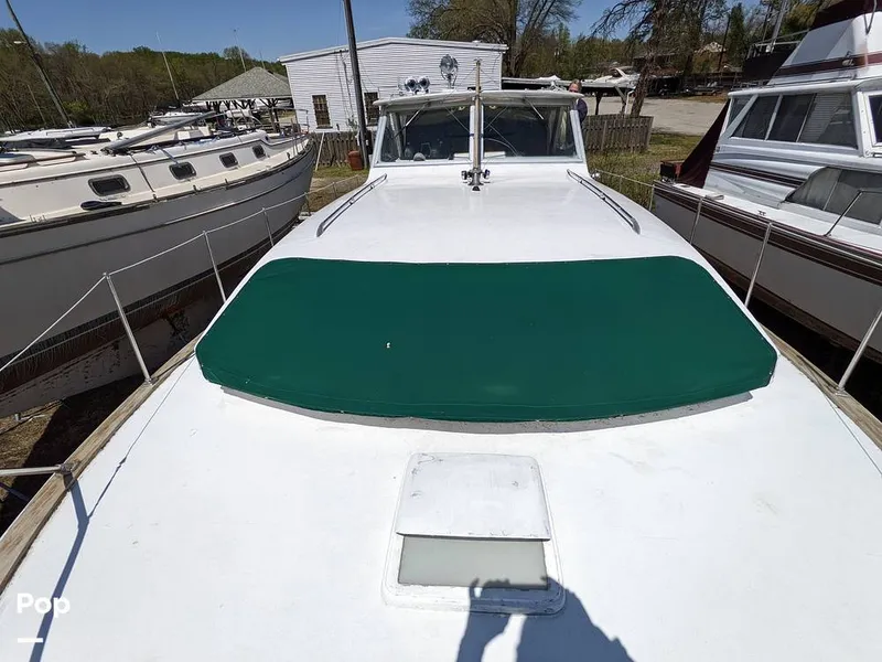 Slide: The Image of Bow Seating - 10425166