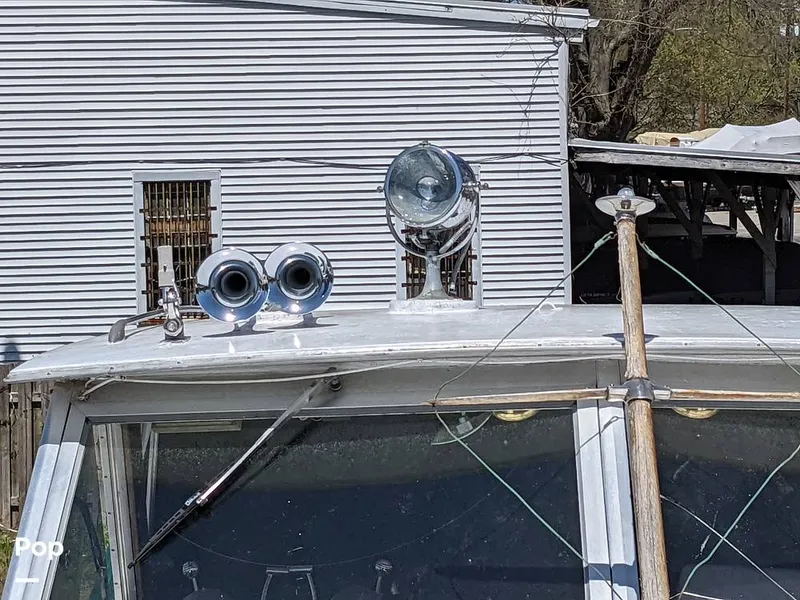 Slide: The Image of Air Horns - 10425172