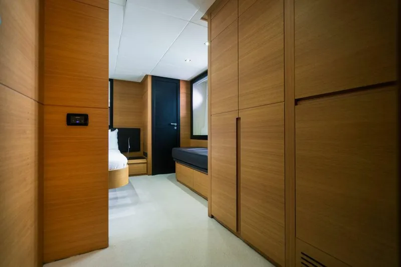 Slide: The Image of Pershing Motor Yacht 2011 - 3920756