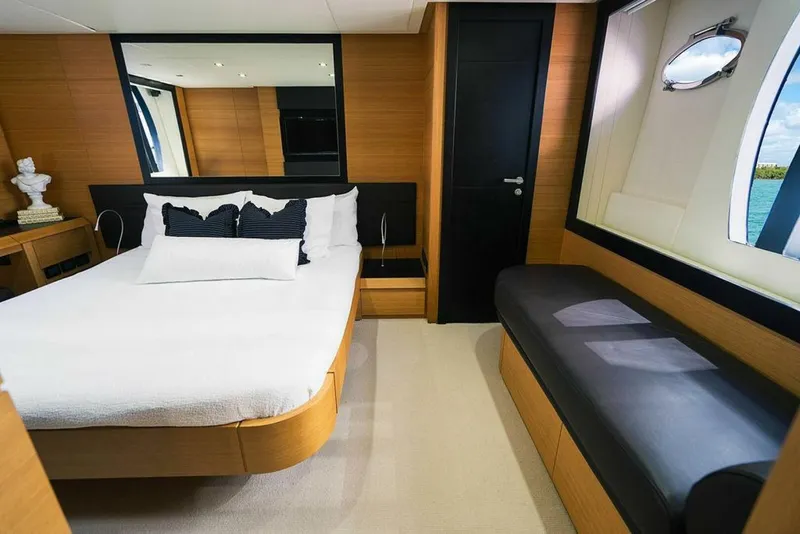 Slide: The Image of Pershing Motor Yacht 2011 - 3920757