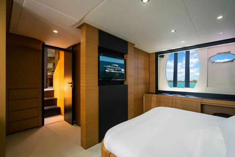 Slide: The Image of Pershing Motor Yacht 2011 - 3920760