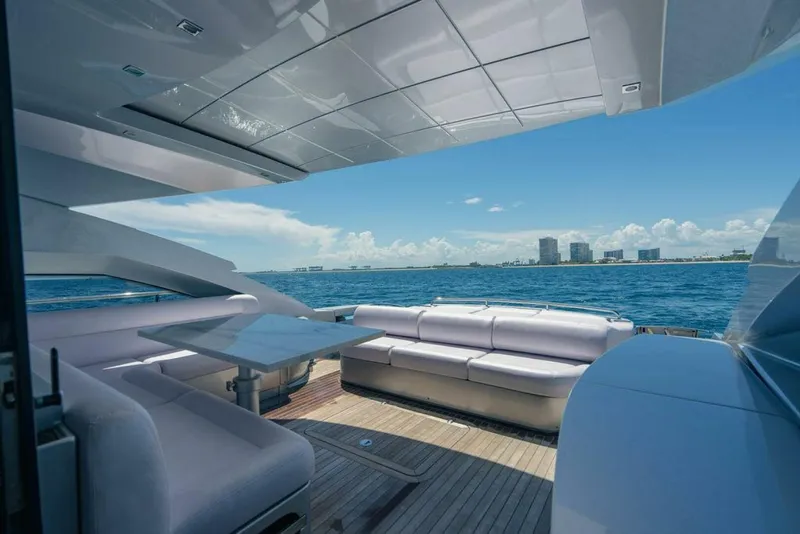 Slide: The Image of Pershing Motor Yacht 2011 - 3920774