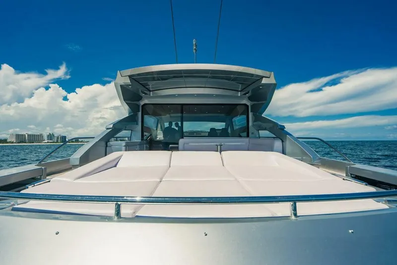 Slide: The Image of Pershing Motor Yacht 2011 - 3920804