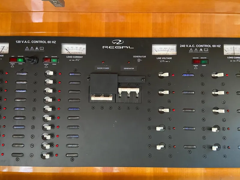 Slide: The Image of Regal 5260 2009 - 1457514