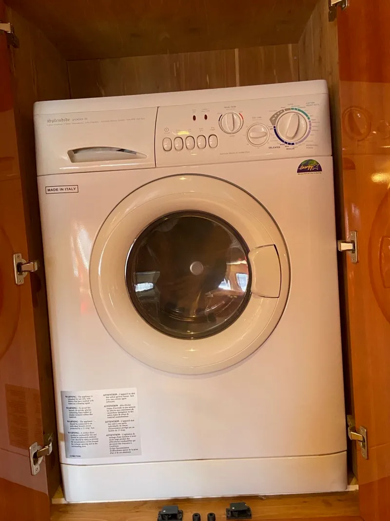 Slide: The Image of Regal 5260 2009 - 1457515