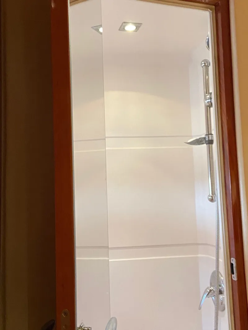 Slide: The Image of Regal 5260 2009 - 1457530