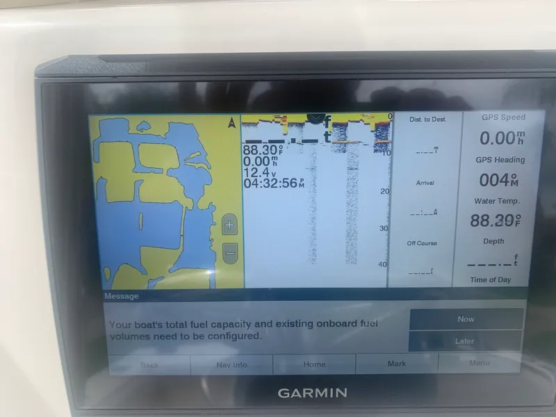 Slide: The Image of Albemarle 242 Center Console 2006 - 1463334