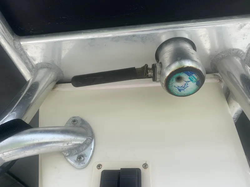 Slide: The Image of Albemarle 242 Center Console 2006 - 1463336